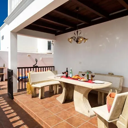 Amigamar Vila *
